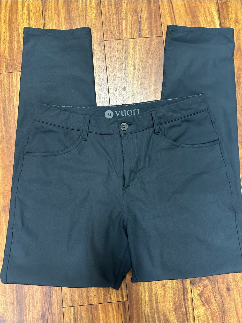 Vuori mens grey pant size 32- Stretch chino